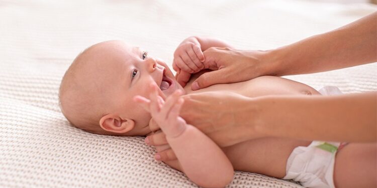 Yenidoğan Bebek Masajı