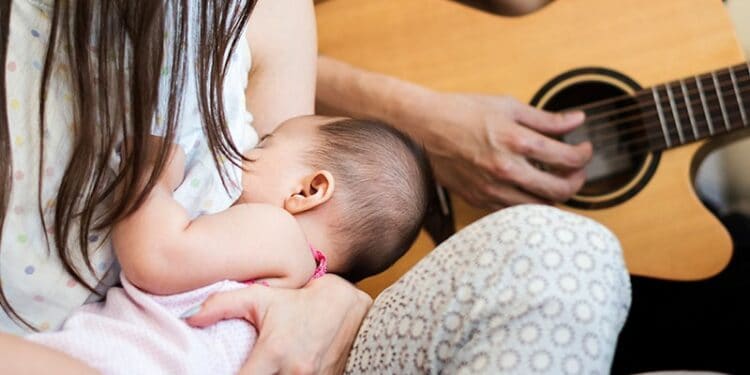 Emziren Annelerde Müzik Dinlemenin Anne Sütü Miktarına Etkisi