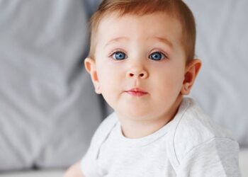 bebeklerde mizaç ve duygusal zindelik bizlere bazı konularda aydınlanmamızı sağlayacaktır, detaylar için yazımıza göz atabilirsiniz